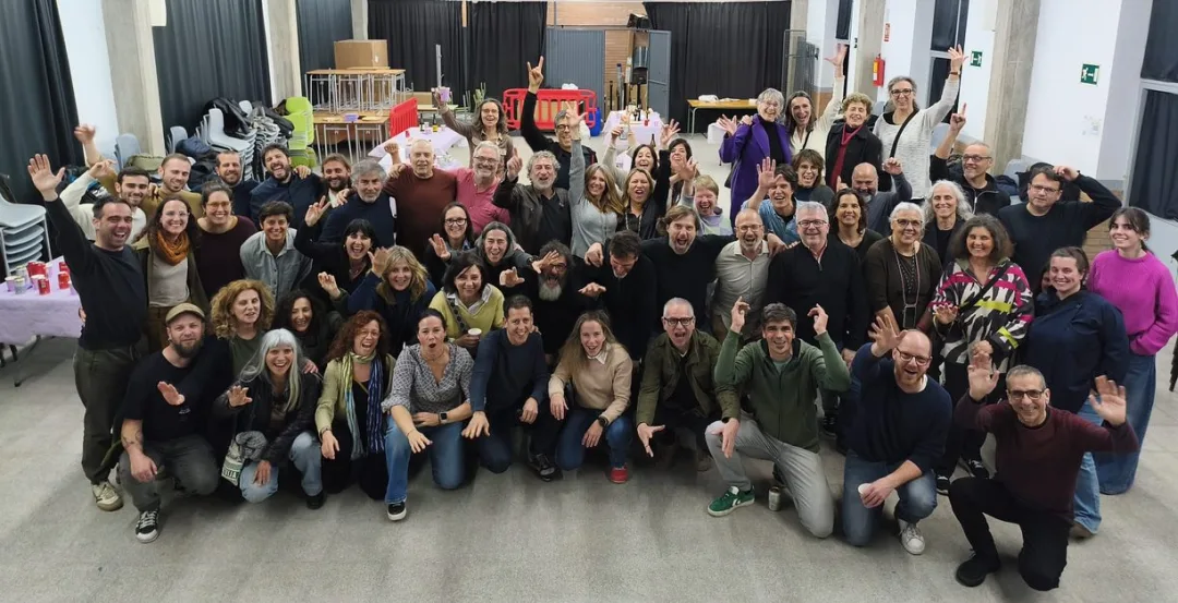 Foto de grup de les persones participants en la trobada de Rem Premià